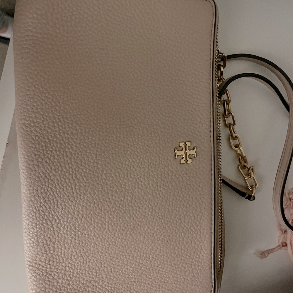 Blush pink Tory Burch crossbody